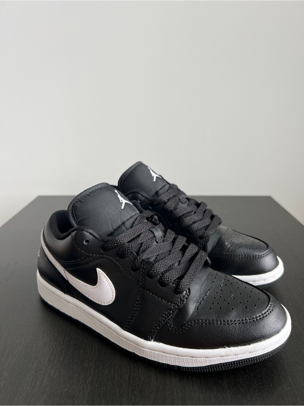Air Jordan 1 Low Black White